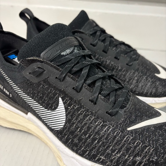 women’s nike invincible run 3 size 9 wide black and white - Picture 10 of 15
